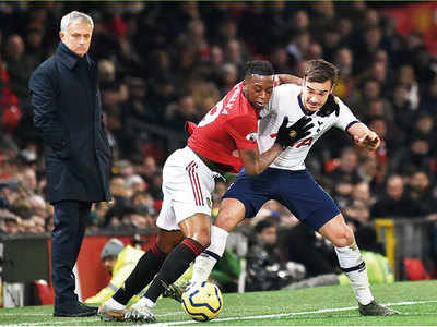 Jose Mourinho suffers unhappy comeback at Old Trafford