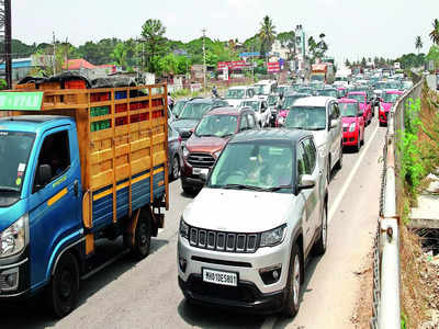 Expressway turns accident express