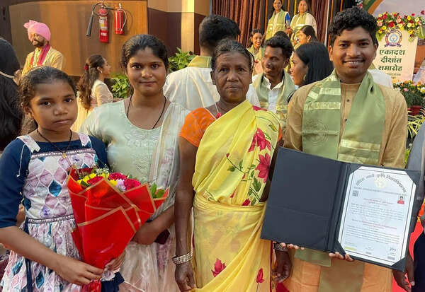 Tribal student Vicky Kumar Netam becomes first research degree holder from Dantewada district