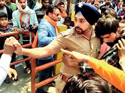 Dehradun: Sikh cop saves Muslim youth from mob