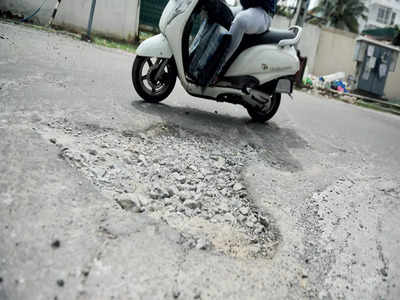 Smooth one: 1,57,913.35 sq mt of roads are fixed