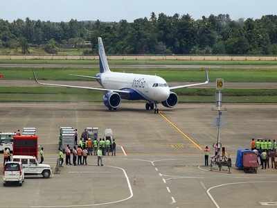Travelers complain against IndiGo Airlines for not accepting Indian currency on international flights