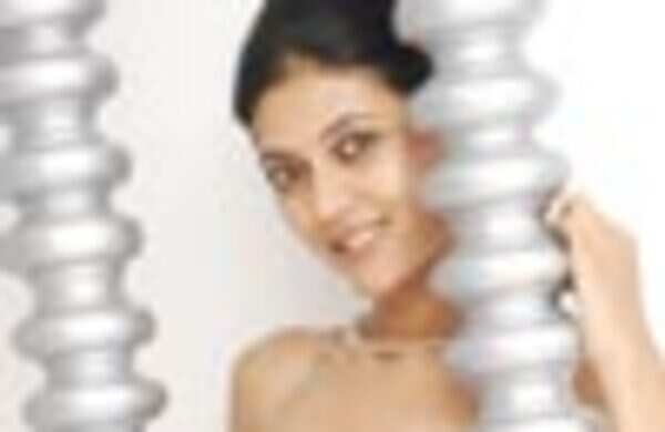 I pray Ekta wins Miss Universe: Shriya Kishore