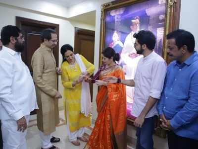 ​Actress Deepali Sayed joins Shiv Sena, may contest against NCP's Jitendra Awhad