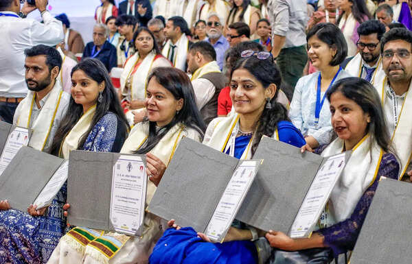 Degrees bring responsibility towards society, says CM at AUD convocation