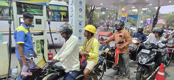 Fuel price hike adds ₹480-cr load;  officials say bus fare rise inevitable