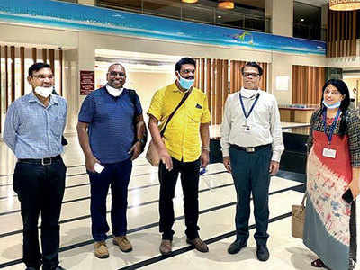 Heads of medical team from Kerala arrive in Mumbai