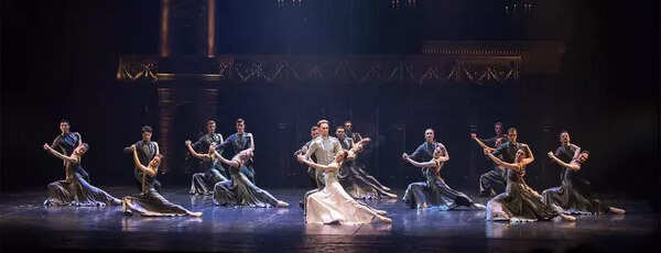Anna Karenina comes ridingon ballet’s basic instincts