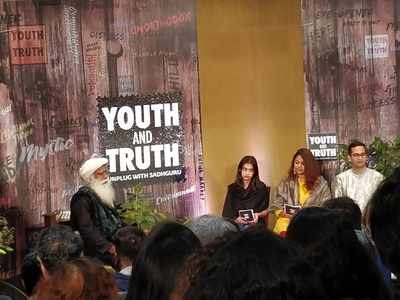 Bennett welcomes Sadhguru’s Youth and Truth campaign