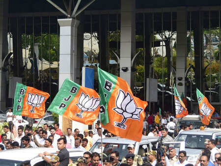 Maharashtra assembly elections: Rebels spark trouble in saffron camp