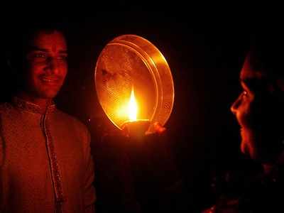 Karwa Chauth 2020: Moonrise Time, Puja Muhurat and Significance of the festival