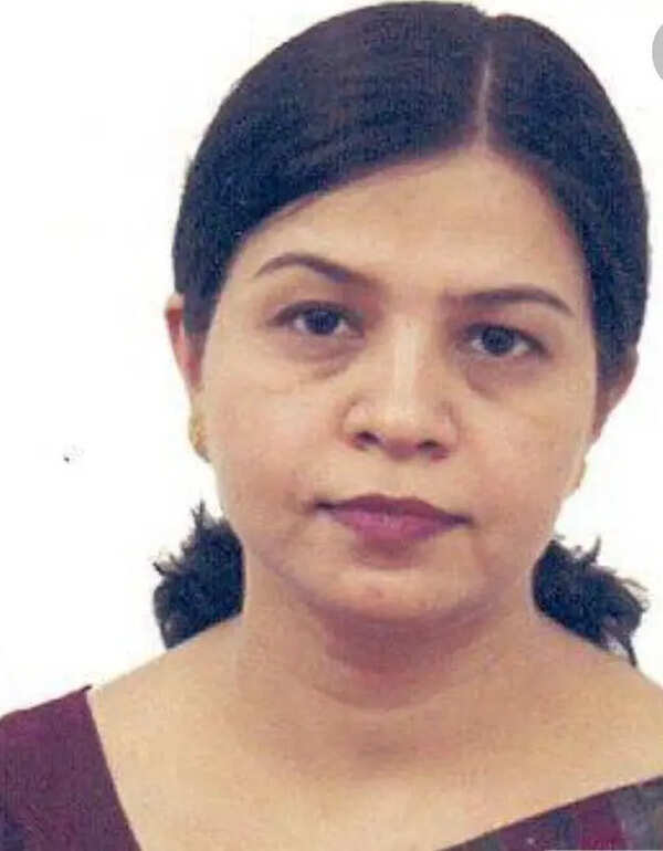 EC appoints Neelam Meena as new Bengal CEO