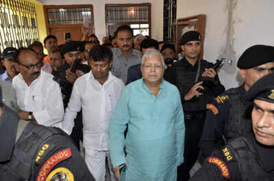 CBI raids Lalu Prasad Yadav over corruption charges