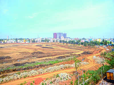 Presenting the new and improved Sarakki Lake