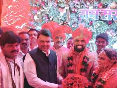 No Mask, social distancing: COVID-norms flouted in BJP MLA Ram Satpute's wedding; Fadnavis, Pravin Darekar in attendance