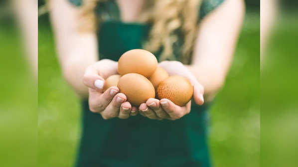 Which egg dish is more healthy - Boiled egg or Omelette?