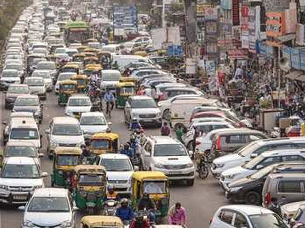Delhi: Speed limit for all cabs, major roads increased