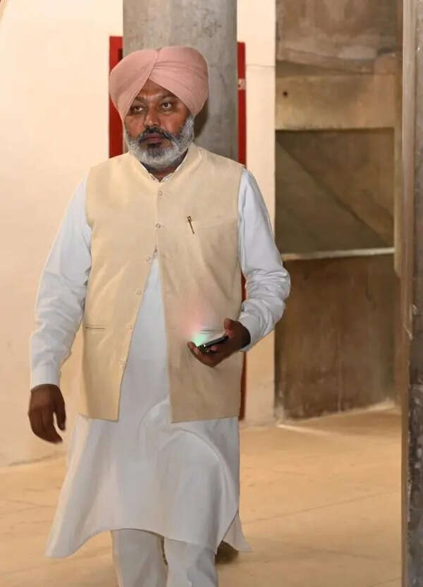 Ask Centre to raise incentives for Asha workers: Punjab minister to healh dept
