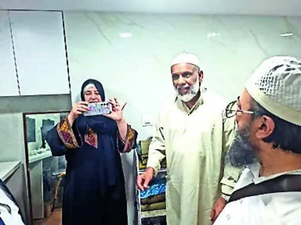 Reclaiming space: Scholar pushes for women in mosques