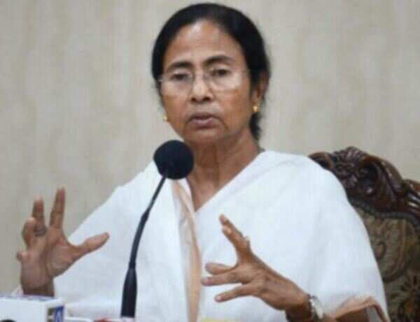 Rat on rioters, get cash prize, even job: Mamata Banerjee