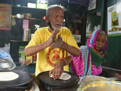 Baba Ka Dhaba owner Kanta Prasad attempts suicide, hospitalised