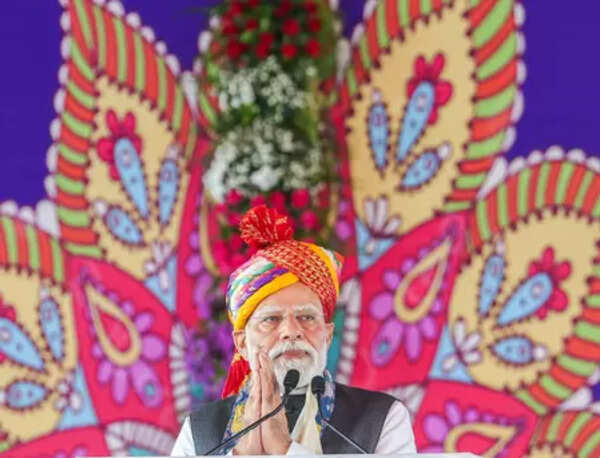 Prime Minister Modi's visit to Jharsuguda: CM Majhi oversees preparations