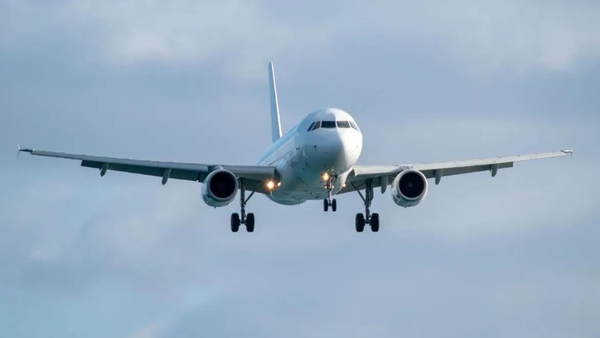From the cockpit: Pilots decode questions on flight delays, weather