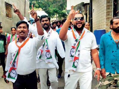 Cong corporator’s son booked for offering money for votes