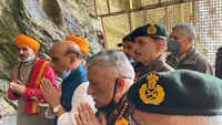 J&K: Defence Minister Rajnath Singh offers prayers at Amarnath cave shrine 