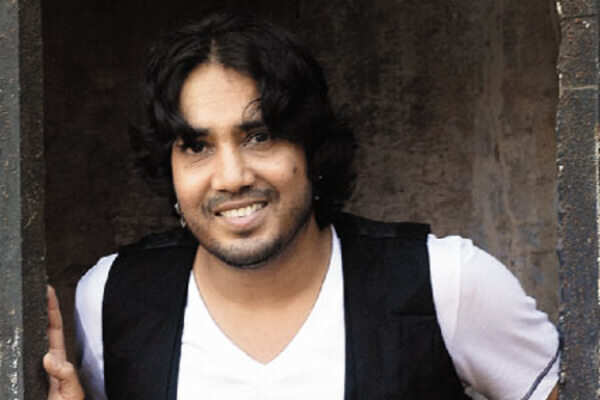 I charge what I deserve: Mika Singh