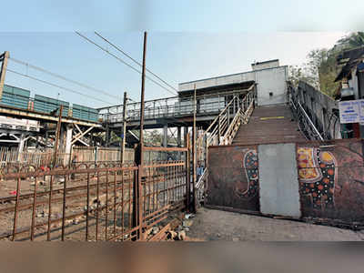 74 new FOBs on Western Railway stations in two years