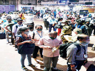 Mumbai: Churchgate-Virar route will get new CCTV cameras to detect crowds