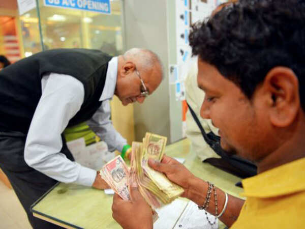 Demonetisation tightens: No more exchange of Rs 500 and Rs 1000 notes, Centre announces