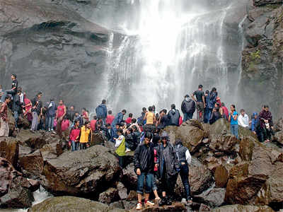 Karjat, Khalapur picnic spots out of bounds from 6 pm to 6 am