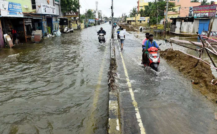 Tamil Nadu Rain Live Updates: IMD Issues Red Alert For Chennai On ...