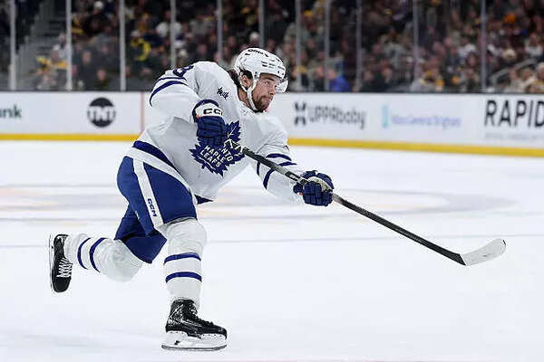 Toronto Maple Leafs dominate Edmonton Oilers as Matias Maccelli’s power play gives team 5-2 win