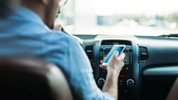 How can you hide your phone number when calling someone: Does *67 still work in the US