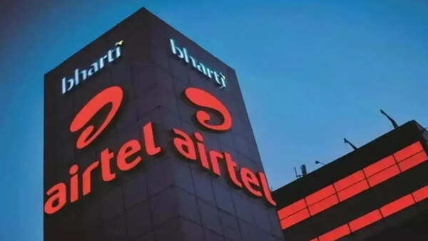 Mittal eyes 51% stake for Bharti Telecom in Airtel