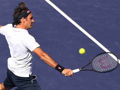 Rafael Nadal, Roger Federer edge closer to semi-final showdown