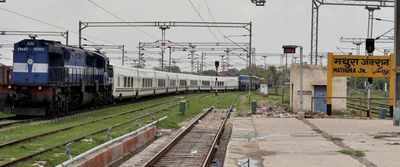 Fastest train in India clocks 180 km/hr!