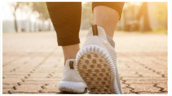 Walking to burn calories? Here's why the timing makes all the difference