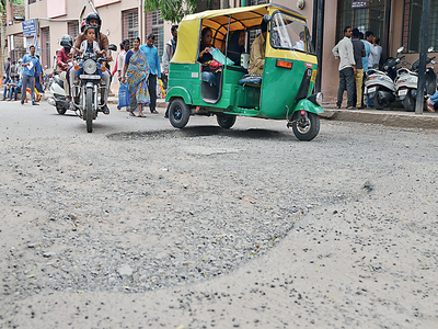 Roads in Victoria Hospital’s premises need treatment