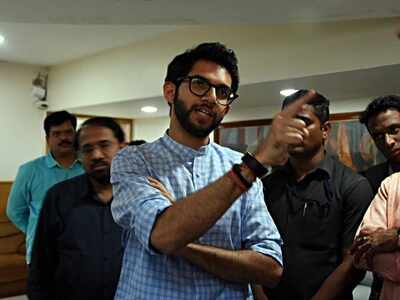 Aaditya Thackeray raises BDD chawl redevelopment issue with MHADA chief