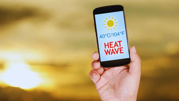 Will rain and heat disrupt your weekend plans? IMD issues thunderstorm and heat wave alerts across these Indian states