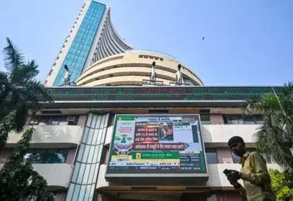 ‘Gen Z must not panic amid volatility on D-St’