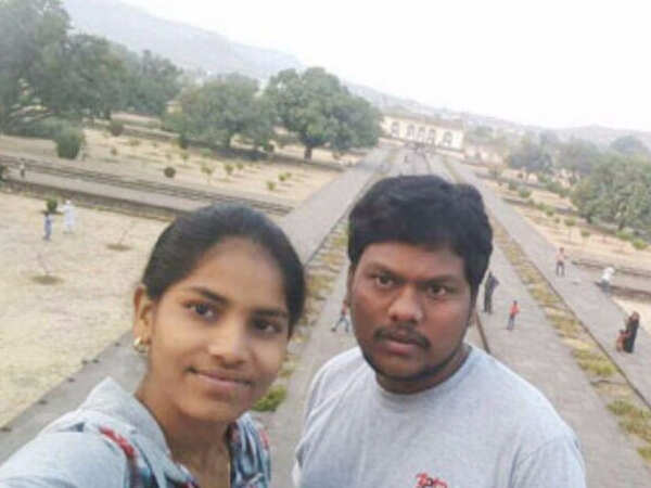 Vizianagaram: Wife gave engagement ring as supari to kill her husband