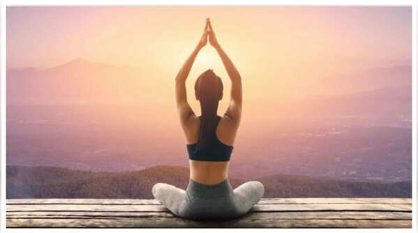 5 Yoga poses to reduce belly fat