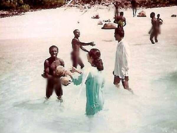 When reclusive Sentinelese ‘welcomed their equals’ without bows & arrows