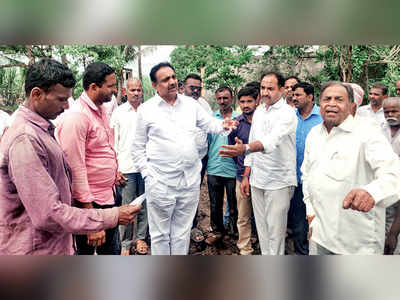 Flood gives Cong-NCP a chance to stay afloat