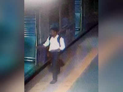 Police close in on man who robbed, threw woman out of moving train